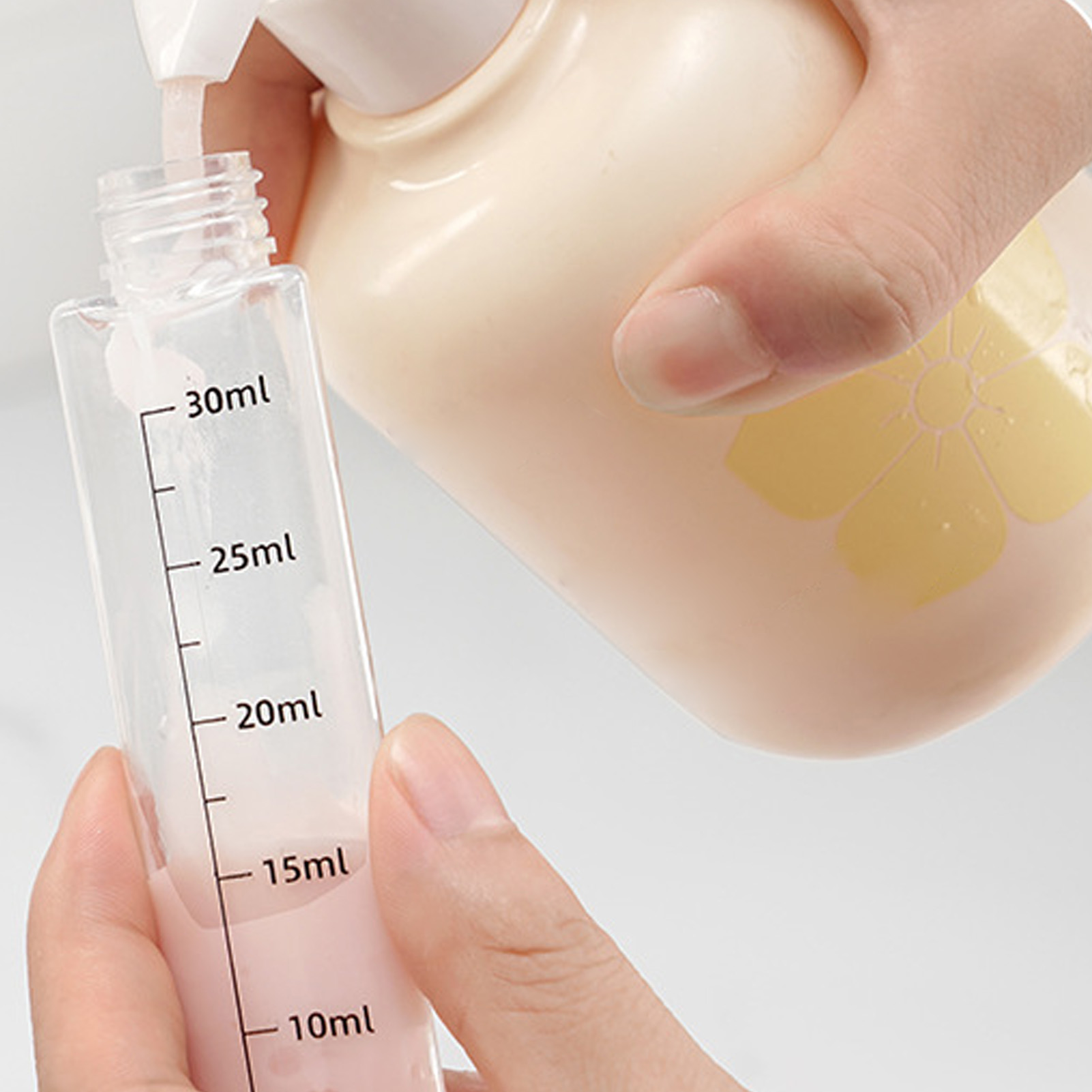System dozowników płynów 4 w 1 – Gel Refill Pack recenzja i cena