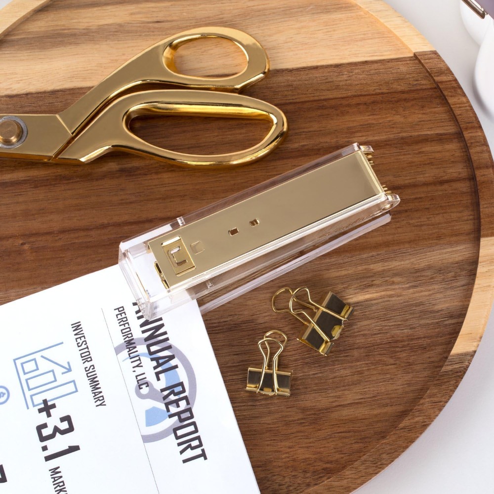 Kompaktowy, przezroczysty zszy – Stapler Half Strip recenzja i cena